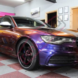 AVERY COLORFLOW GLOSS RUSHING RIPTIDE (CYAN/PURPLE)
